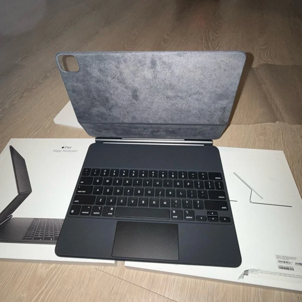 Apple Magic Keyboard IPAD 12.9 - Black